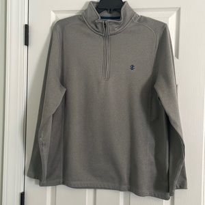 Men’s Izod Golf gray quarter zip pullover. Size XL.